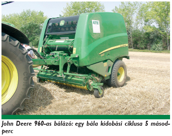 John Deere 960-as bálázó: egy bála kidobási ciklusa 5 másodperc