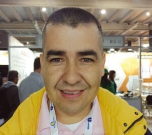 Arnoldo Yerena Gonzalez olcsón veszik át a mézet