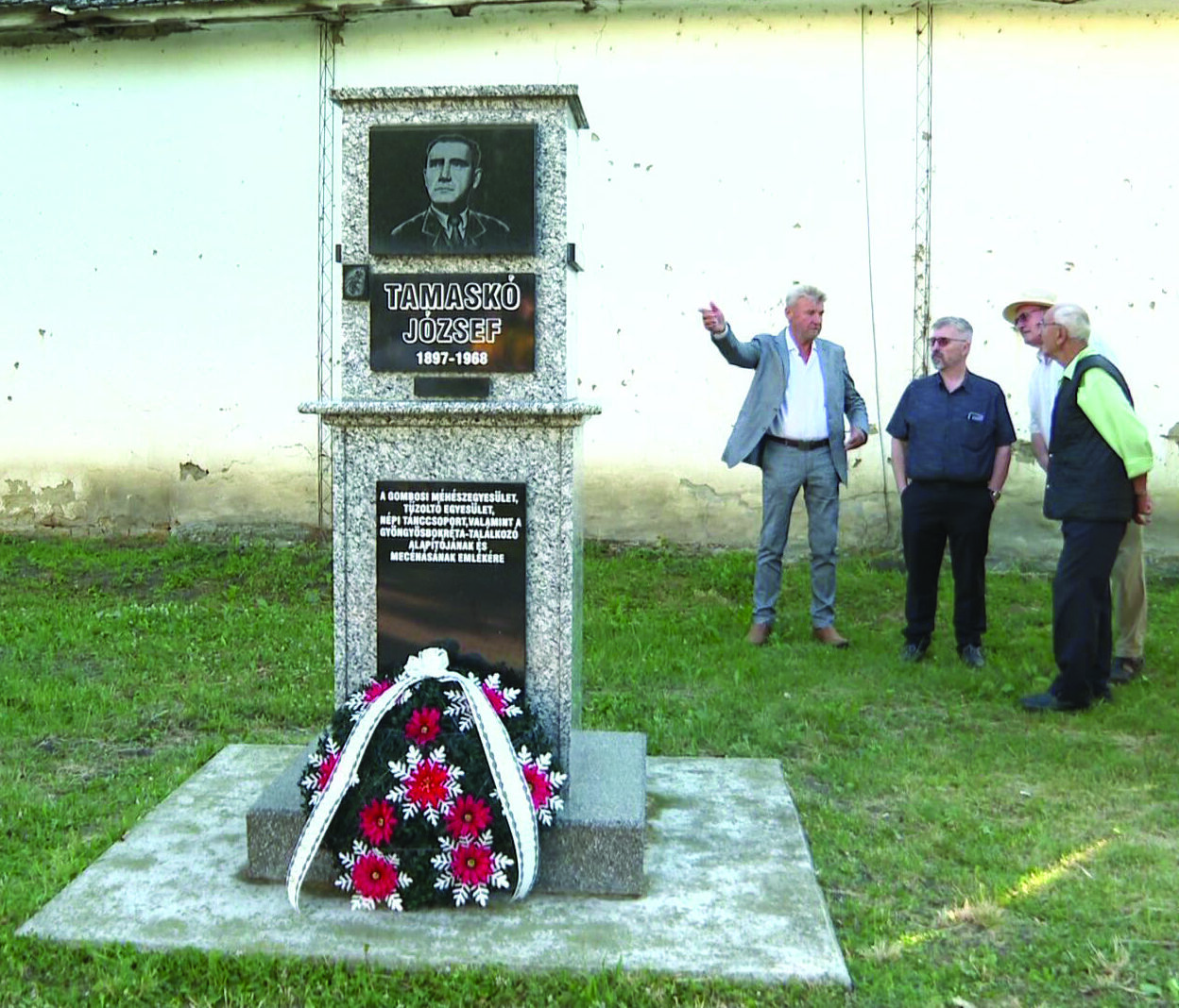 Tamaskó József emlékműve Gomboson
