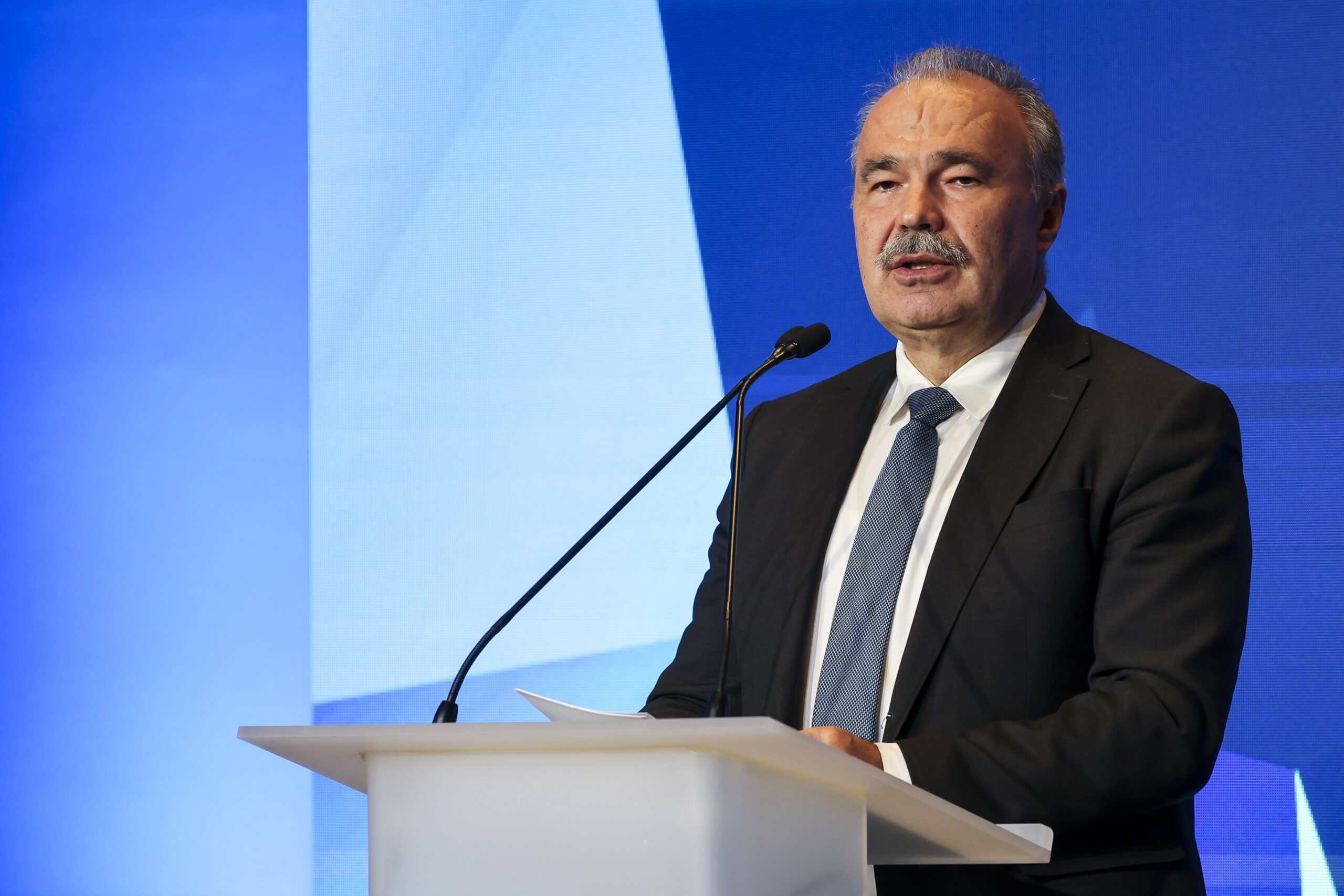 Többek közt a robotizáció is középpontba kerül a pályázati felhívásokban