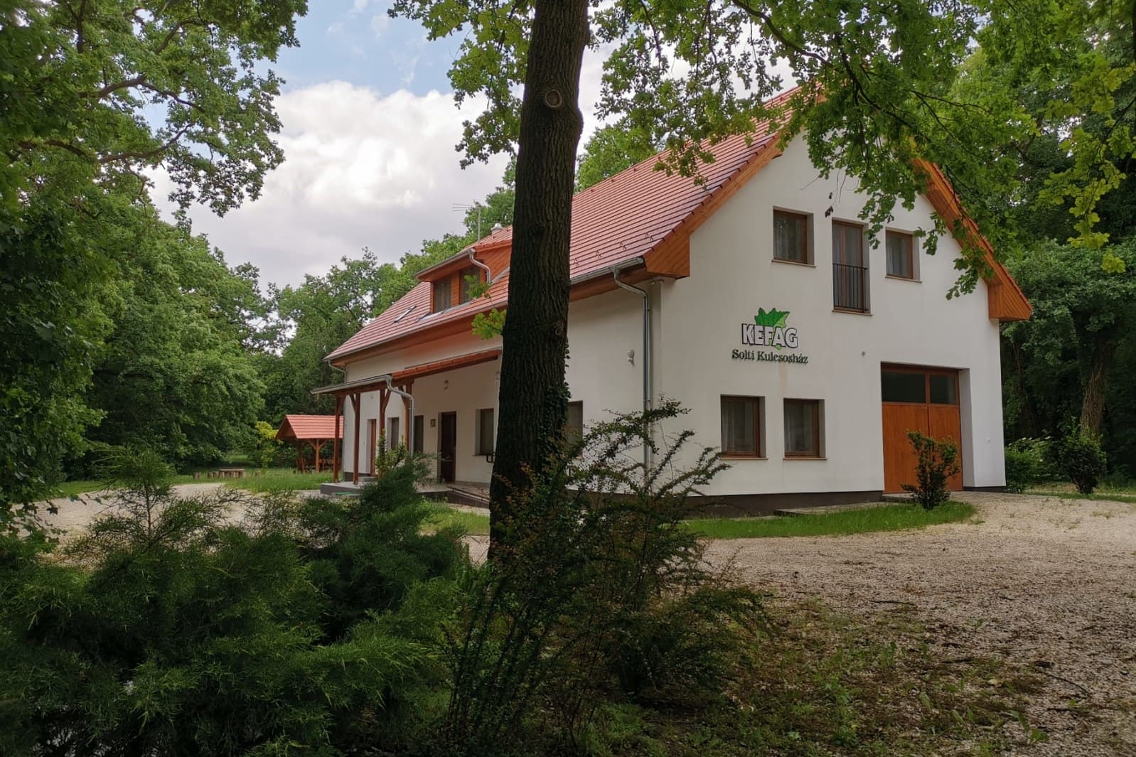 solti kulcsosház szállás turizmus erdő kefag alföld