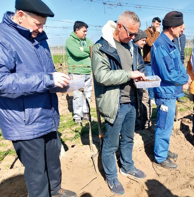 A résztvevők fontos információkhozjutottak a talajminta értékeléséről