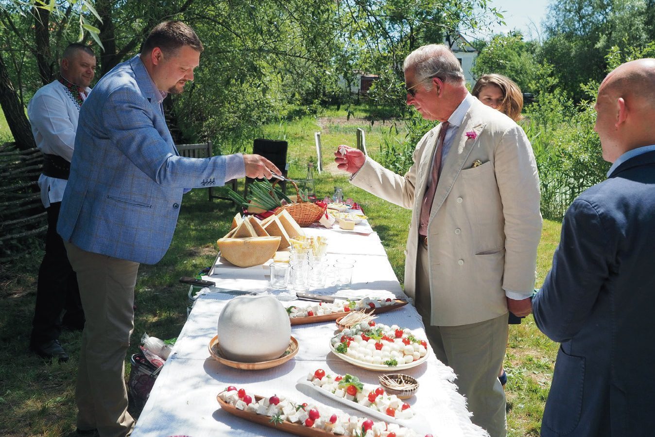 III. Károly brit király még hercegként kóstolta Varga István kézműves sajtját