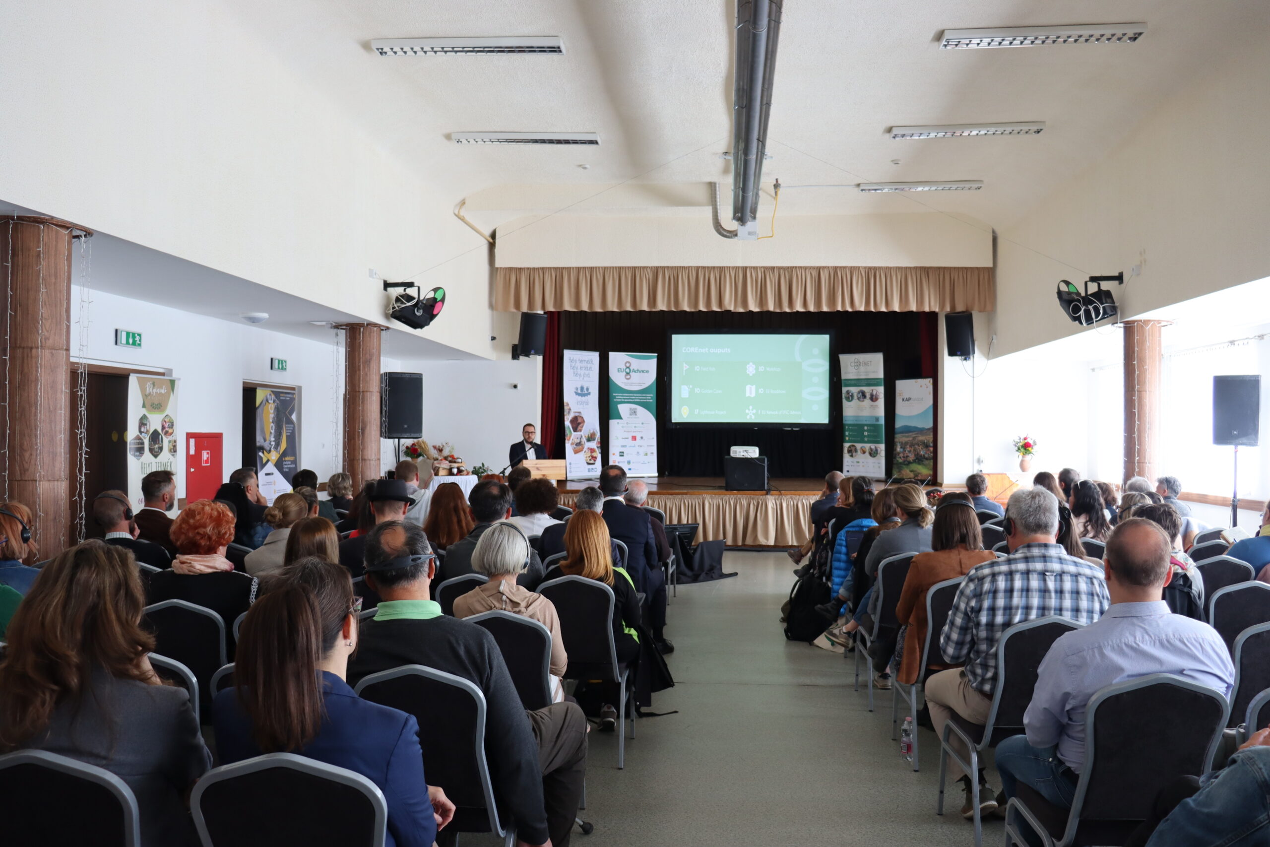 III rel találkozó konferencia vásár