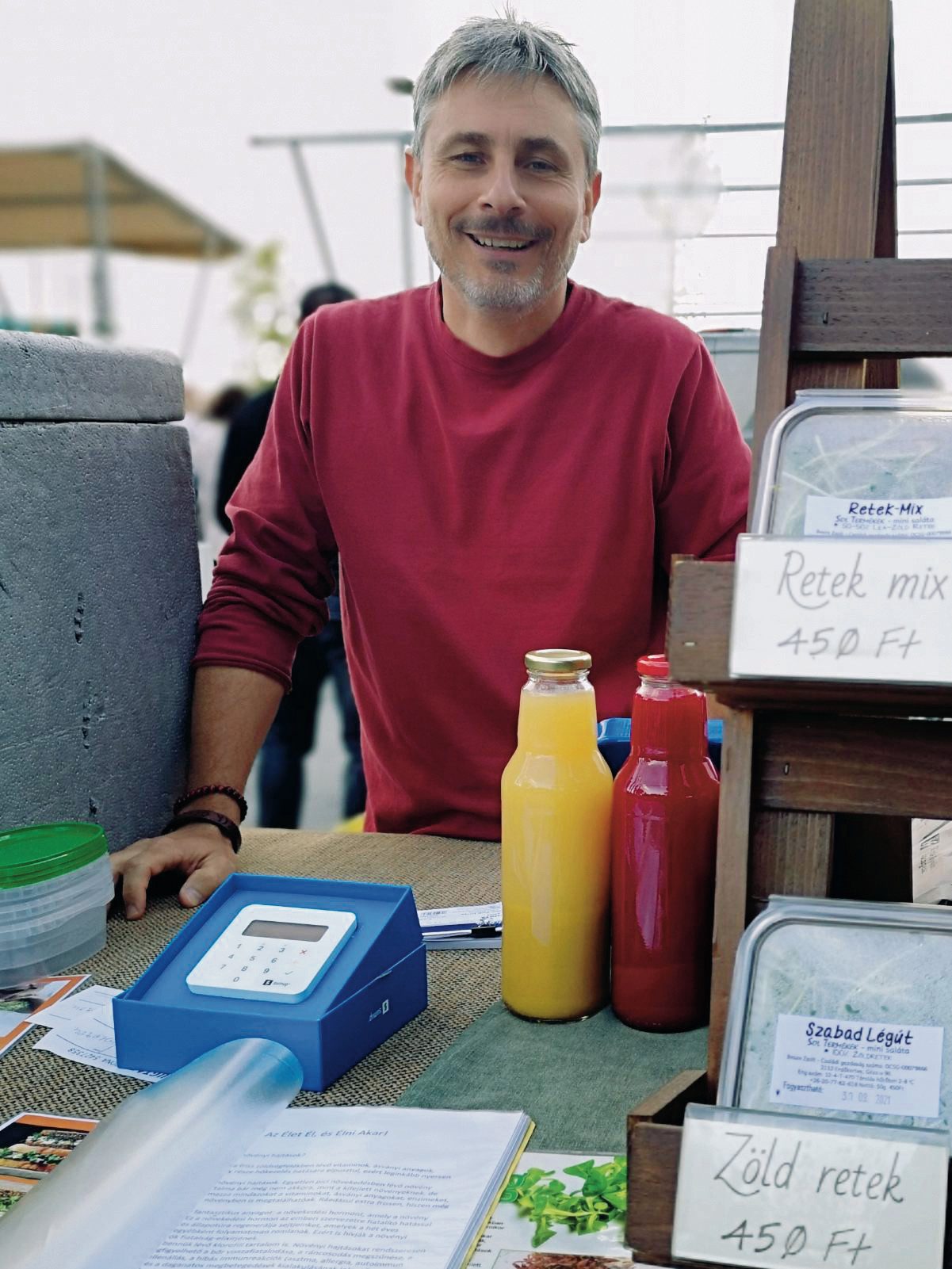 Besze Zsolt István piacokon is értékesítitermékeit