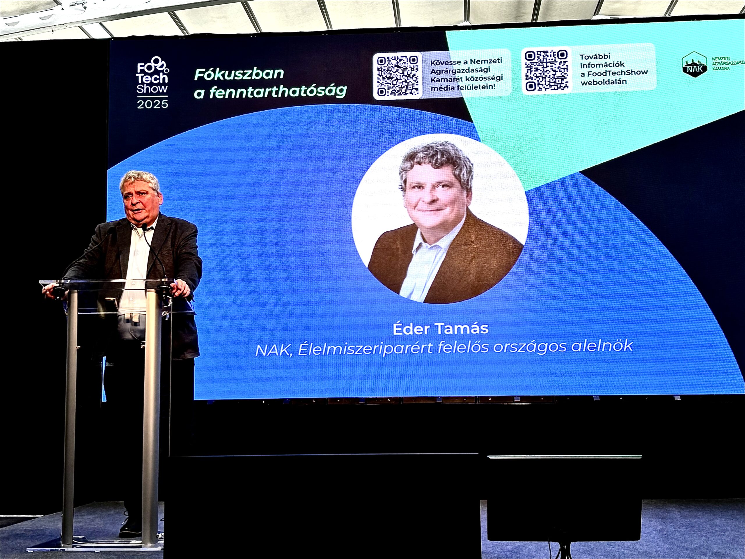FoodTech Éder Tamás a gazdaság helyzetéről tartott előadást
