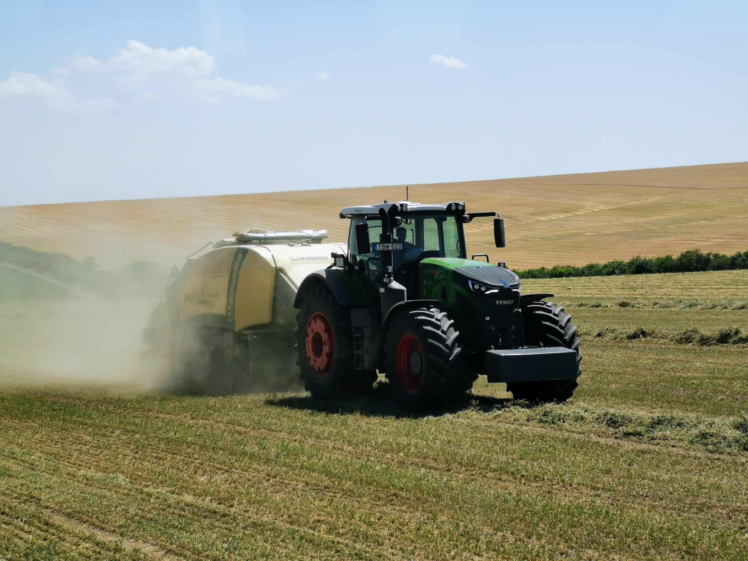Zajlik a bálázás fotó: Komjáthi Gábor