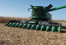 John Deere S7 700-as kombájn 12 soros Geringhoff MaisStar adapterrel