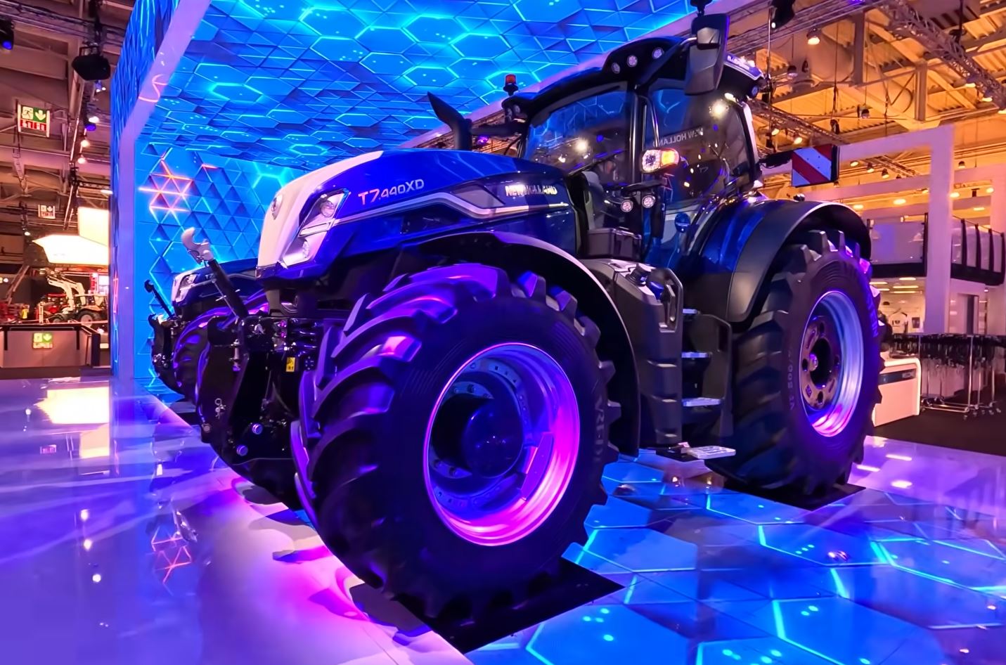 New Holland T7.440 XD (Fotó:7810 Diaries - youtube)