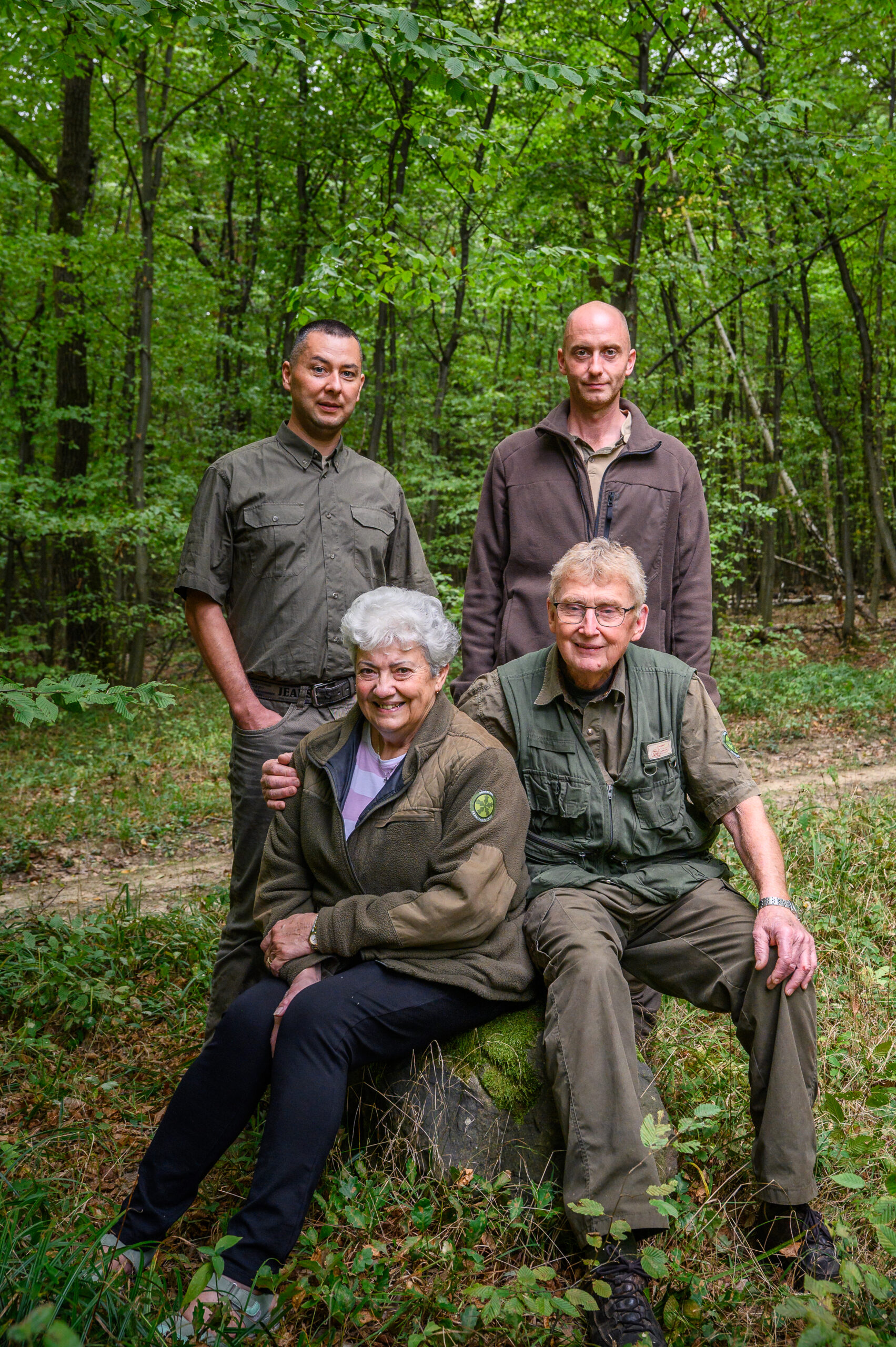Az életben is szüleik mögött állnak a fiúk, Tibor (balra) és Gábor