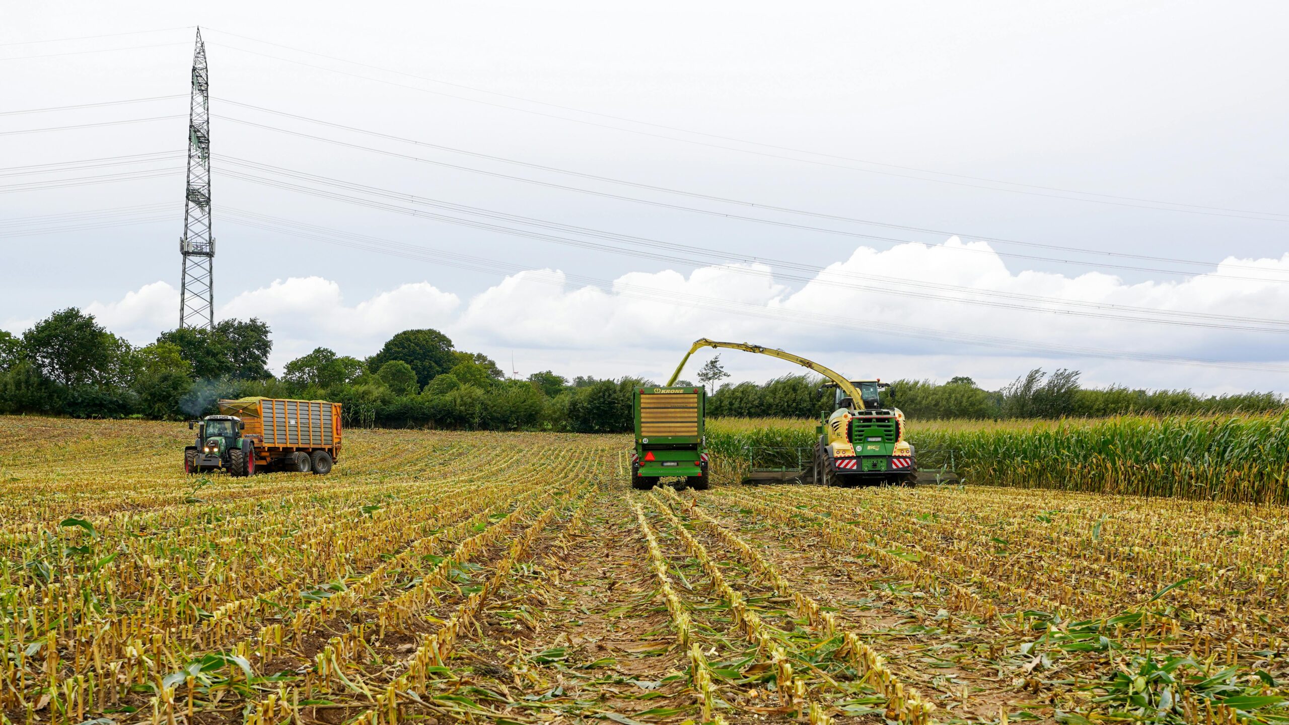 traktor termőföld növénytermestés