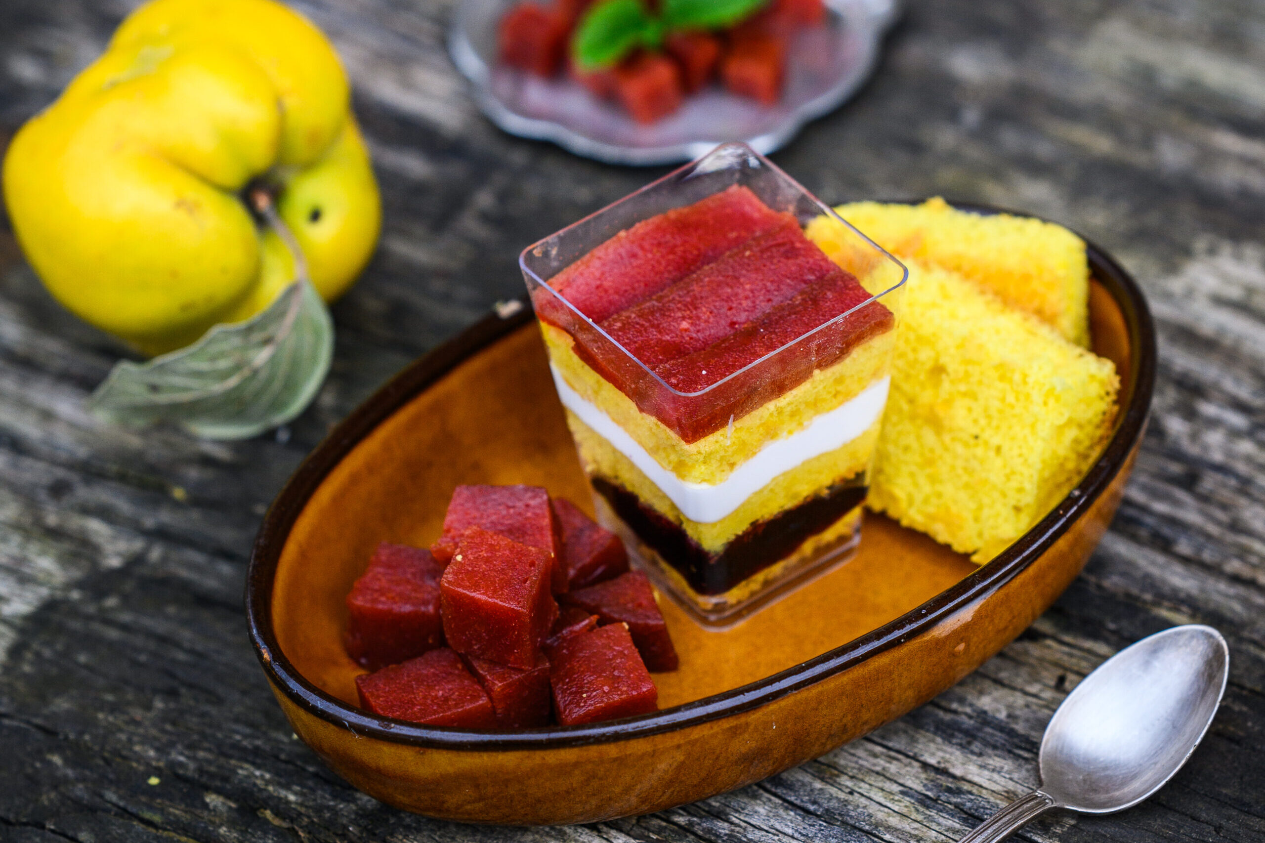 desszert élelmiszer mierdőnk birsalma édesség