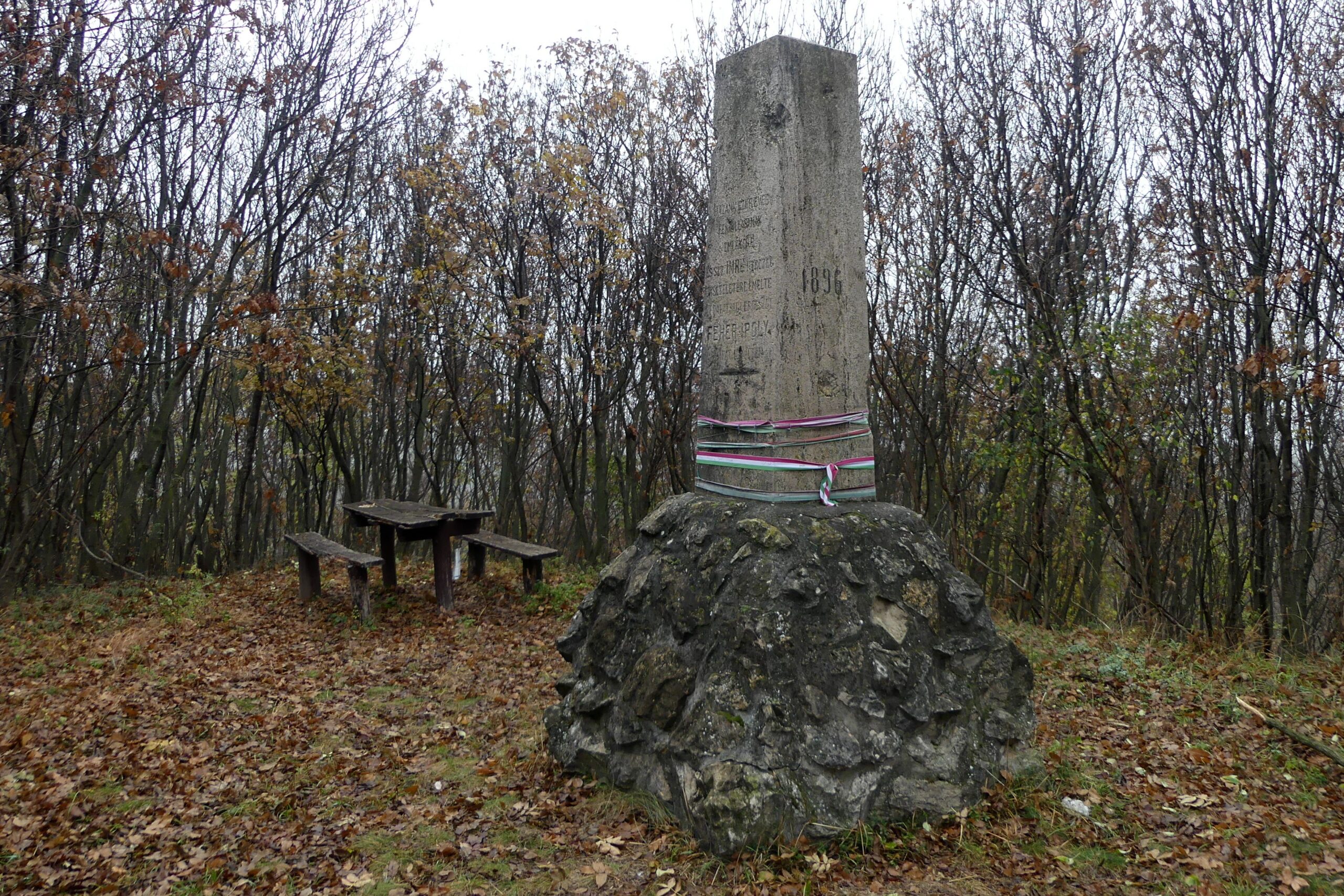 Milleniumi obeliszk a Szent Imre-hegyen