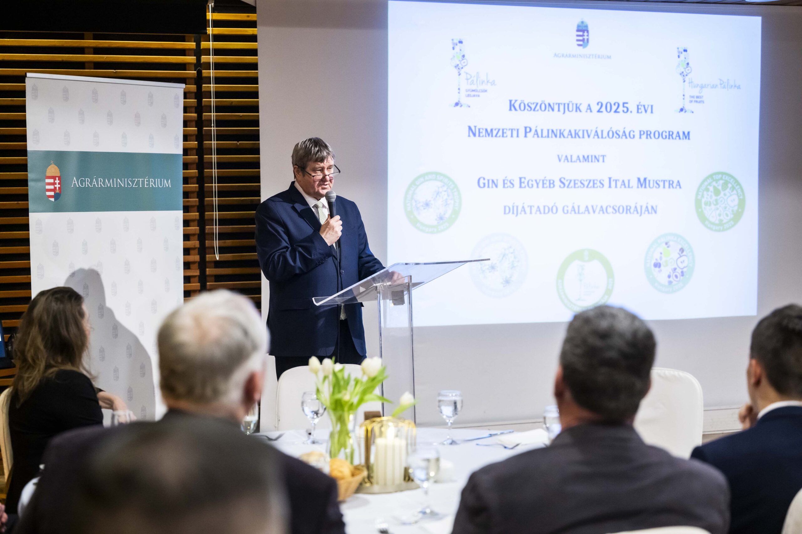 A legjobb pálinkák mellett gineket is díjaztak