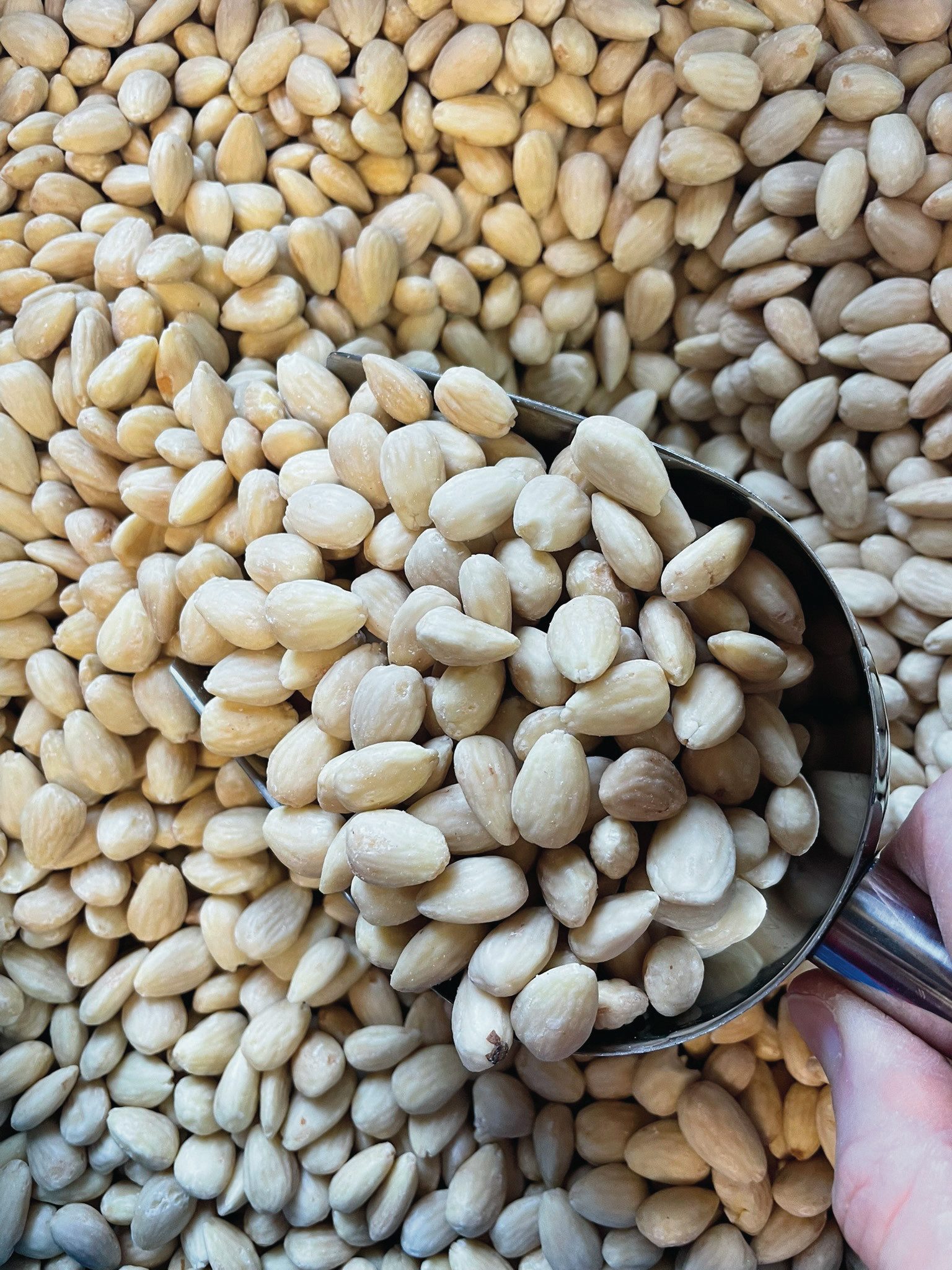 Az egyik kedvelt alapanyag a mandula