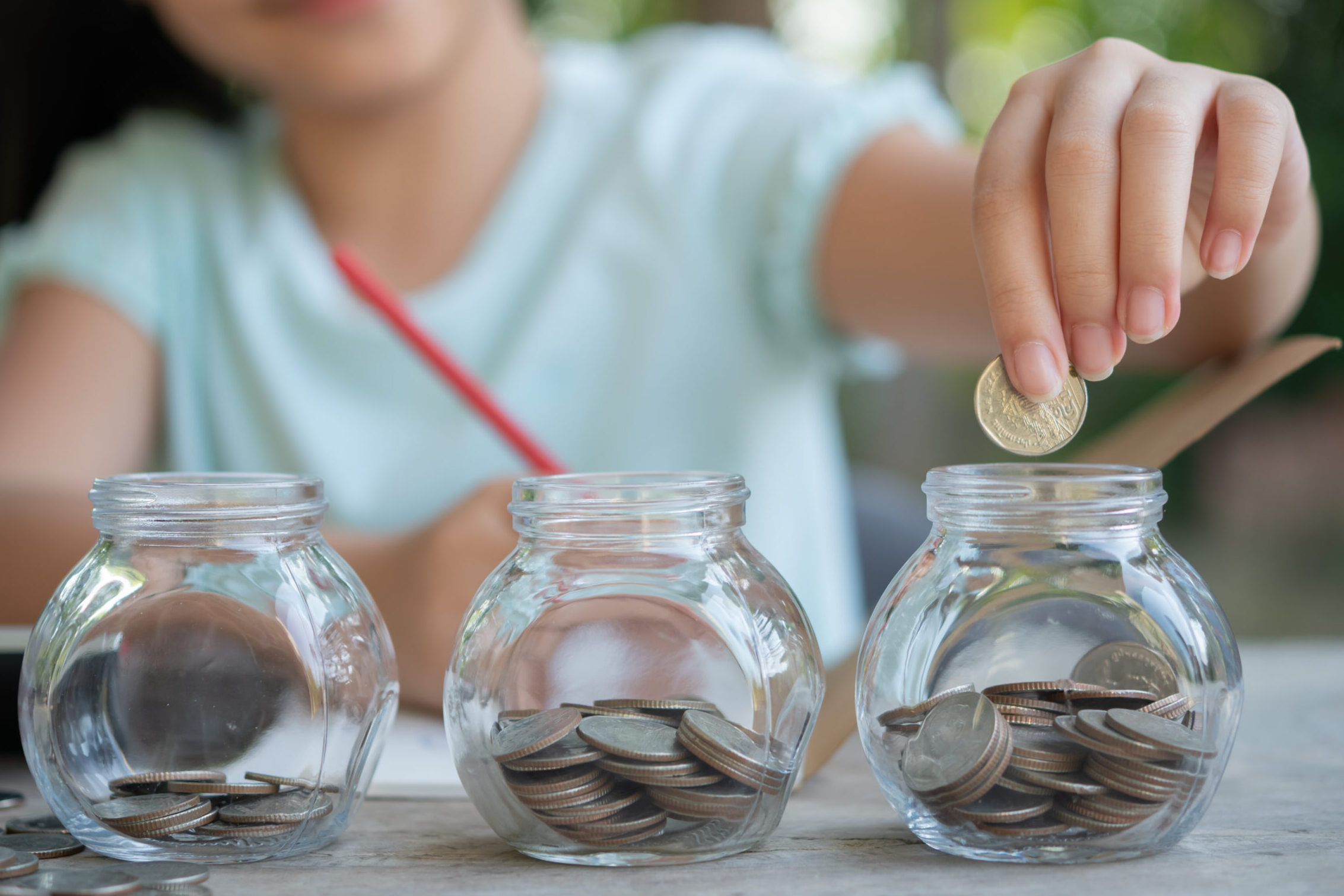 Bértranszparencia lesz 2026-tól