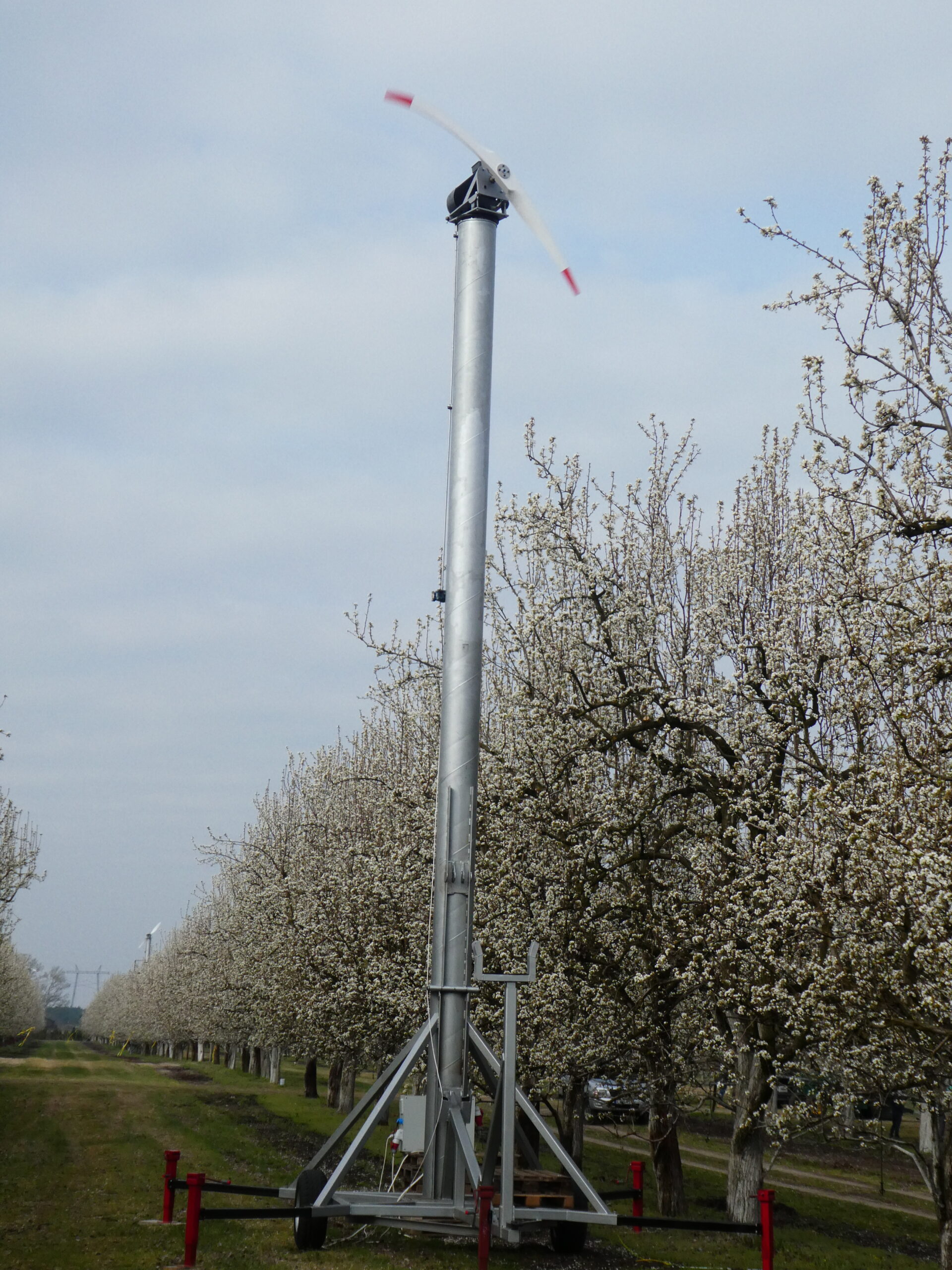 Az első gépet saját körtésében próbálta ki