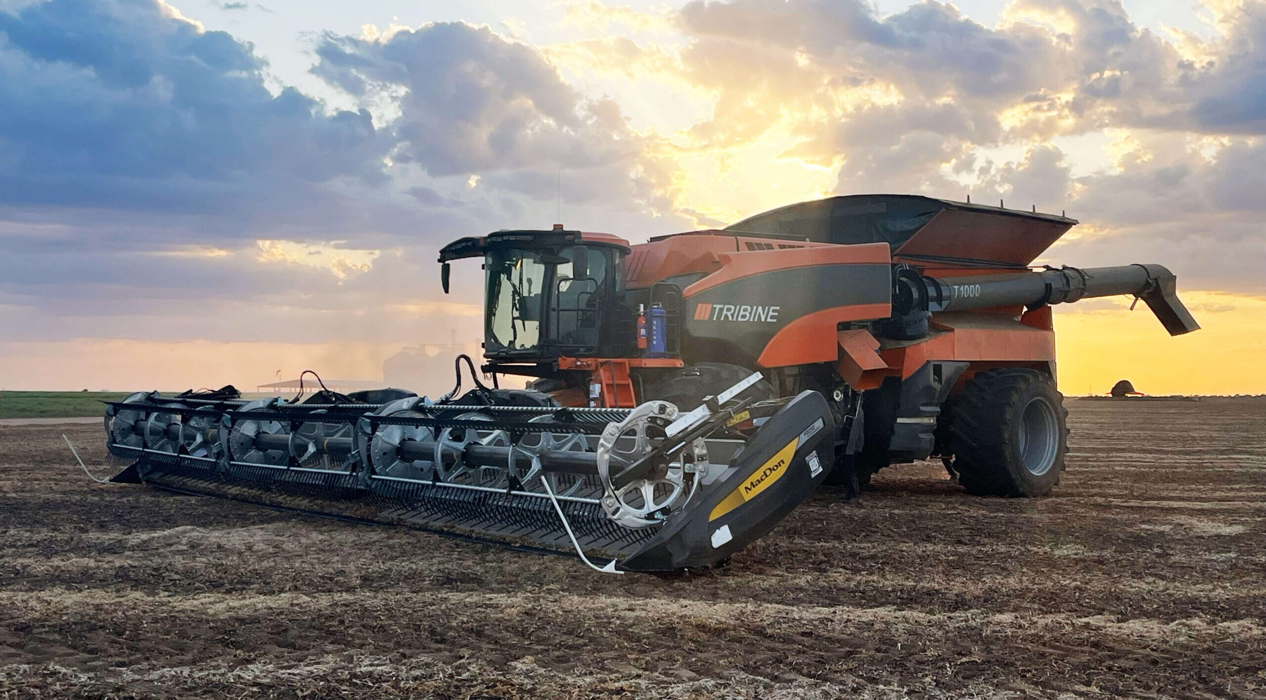 Kombájn vagy multifunkciós gép? Új irányt keres a Tribine