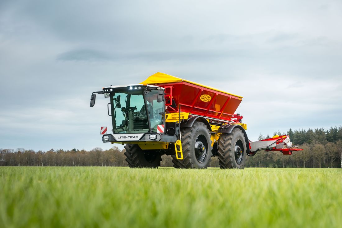 48 méteres munkaszélességű műtrágyaszóró