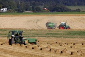 john_deere_kaszalas_balazas_pixa
