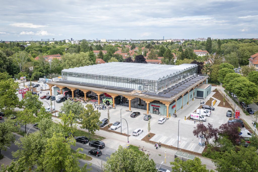 Németország legnagyobb tetőfarmja egy berlini szupermarket tetején épült