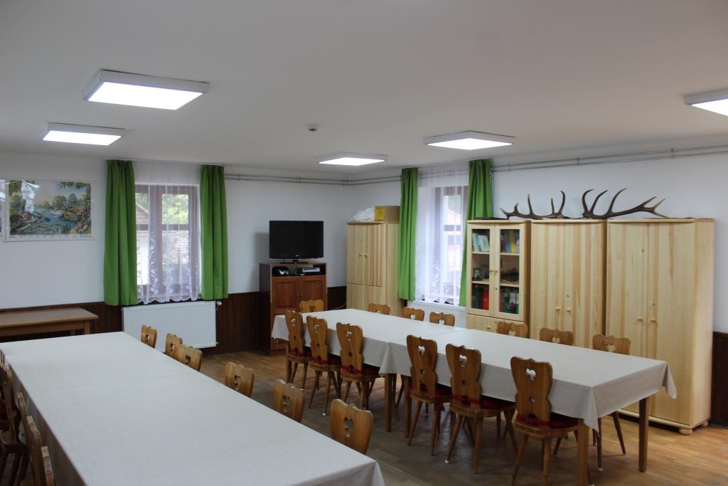 bakonyerdő kisbetyár erdei iskola