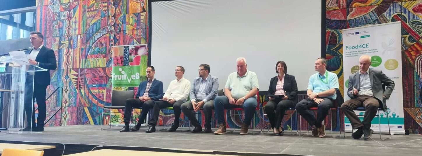 A kerekasztal-beszélgetés résztvevői:Takács Ferenc moderátor, Szabó Viktor, Zsom Tamás, Hitka Géza, Dick van Mourik, Sörös Csilla, Baranyai László és Nagy Géza