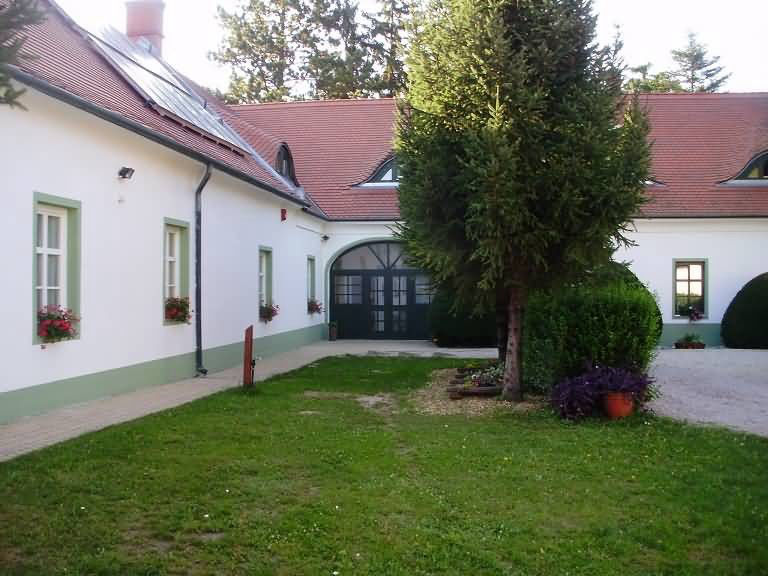 Ravazdi Erdei Iskola - szállás