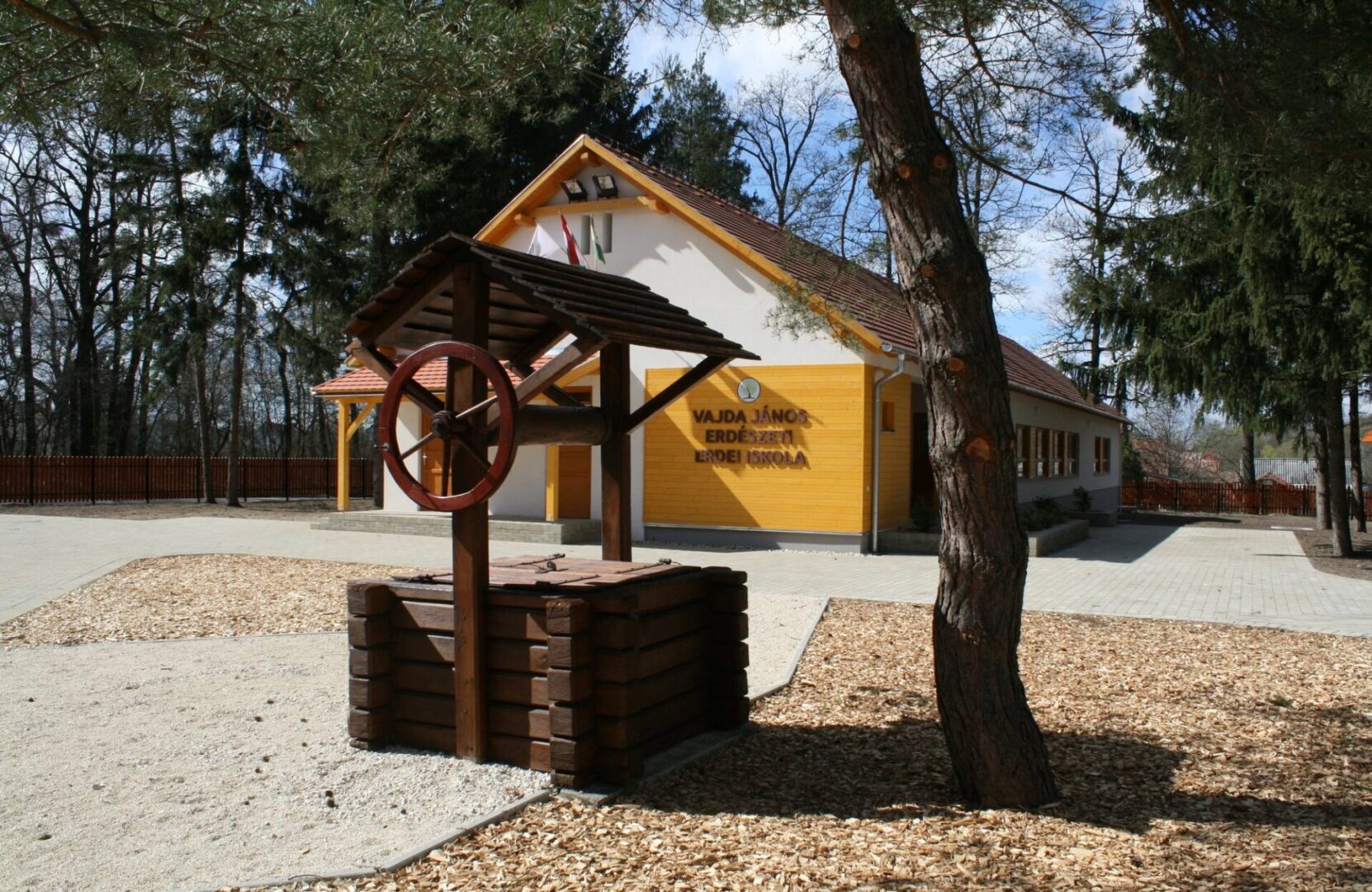 Vajda János Erdészeti Erdei Iskola
