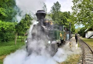 2021 – Pörböly. Menetrend szerint indulásra készen Fotó: Baricz Árpád