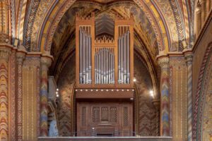 A Mátyás-templom felújított orgonája (Műhelyfotó)